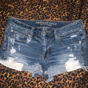 American Eagle Outfitters shortie shorts
